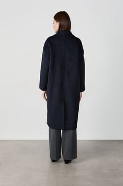 Long coat;${refinementColor}