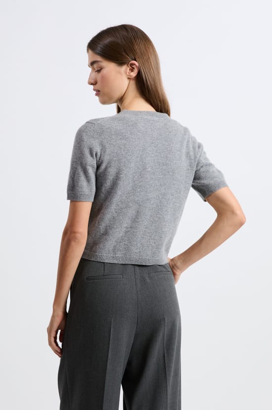 Short-sleeved cashmere sweater;${refinementColor}