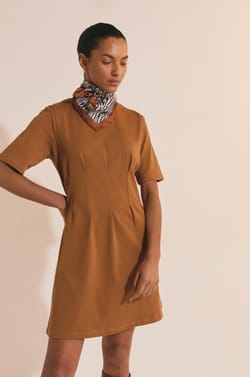 Robe courte en coton;${refinementColor}