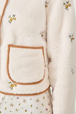 Veste avec broderies fleurs;${refinementColor}