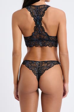 Tanga de encaje floral;${refinementColor}