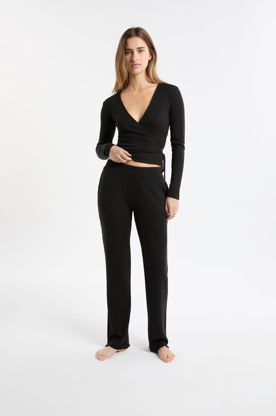 Camiseta de pijama de manga larga cruzada;${refinementColor}