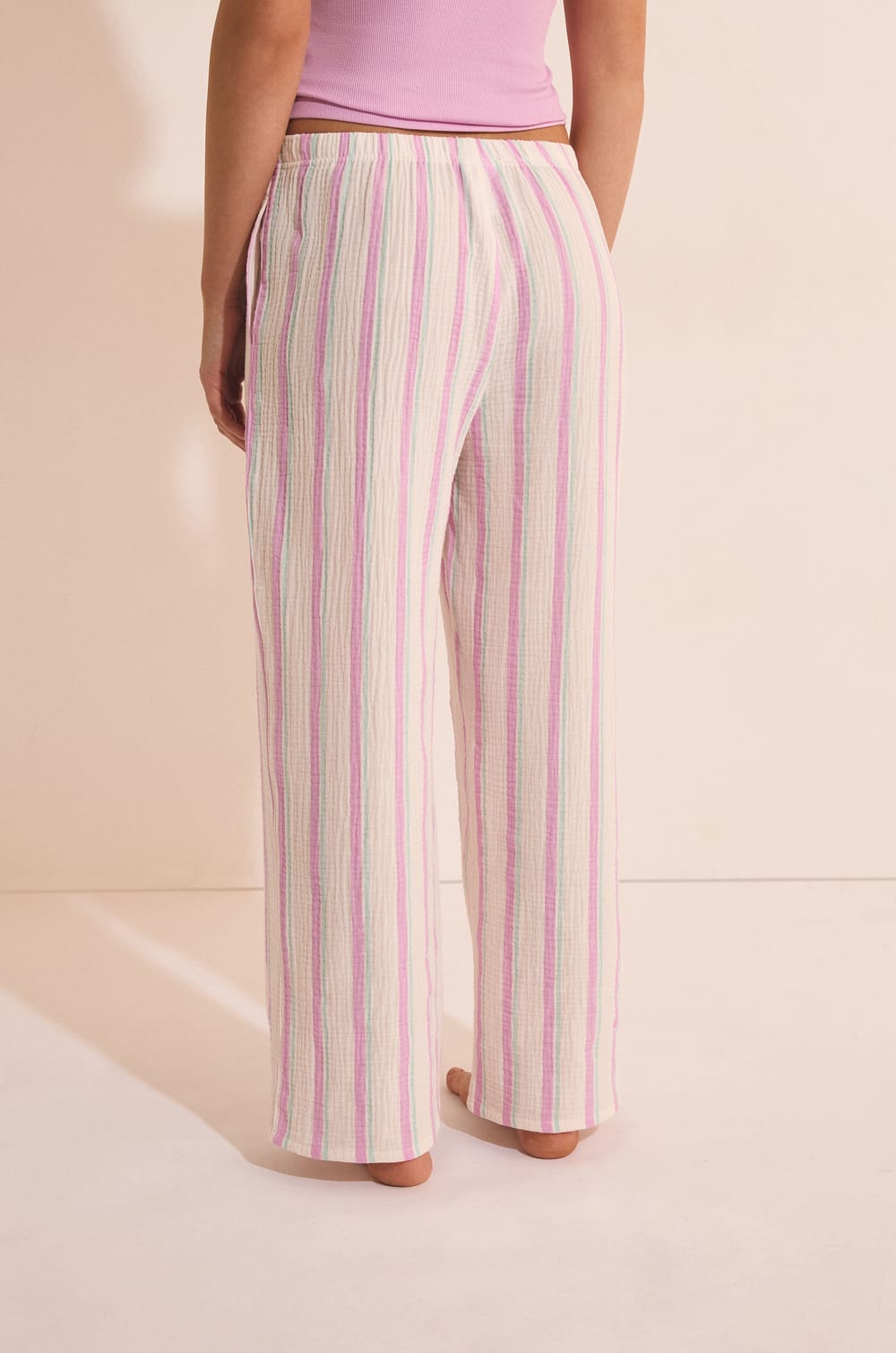 Pantal&oacute;n de pijama 7/8 a rayas de algod&oacute;n;${refinementColor}