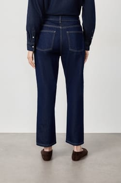Jean droit;${refinementColor}