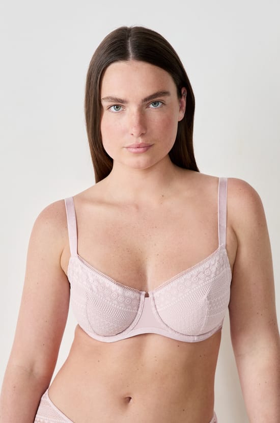 Sujetador cl&aacute;sico de encaje;${refinementColor}