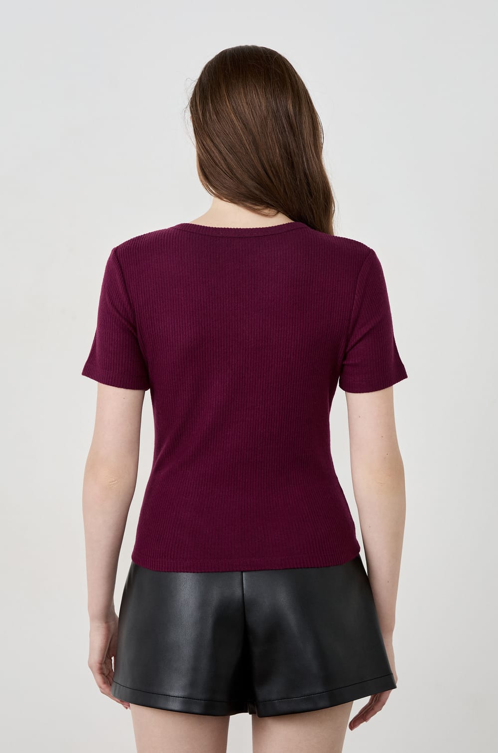 Jupe short en effet cuir;${refinementColor}