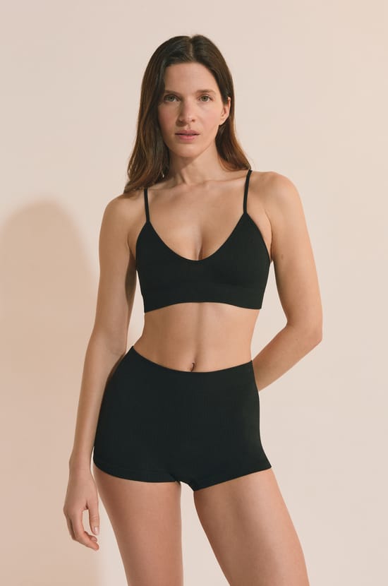 Short boyleg;${refinementColor}