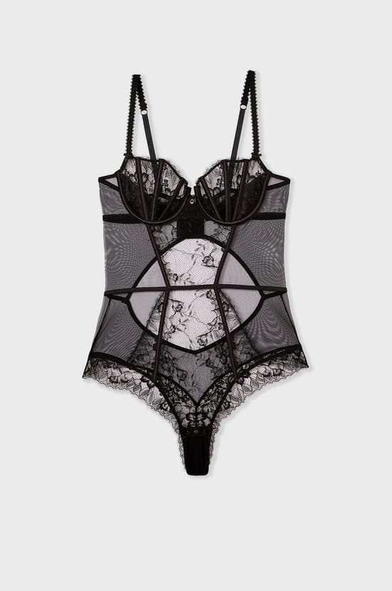 Body en dentelle et satin;${refinementColor}