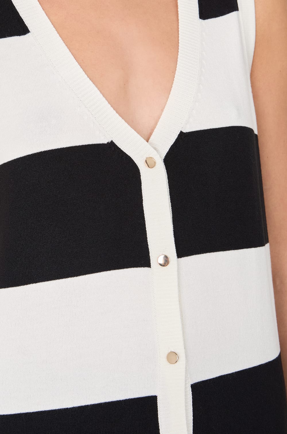 Pull cardigan sans manches;${refinementColor}