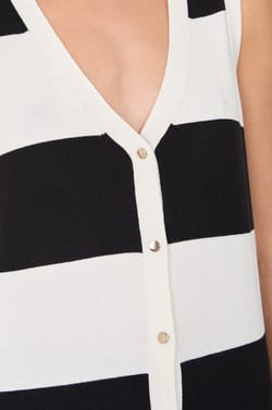 Pull cardigan sans manches;${refinementColor}