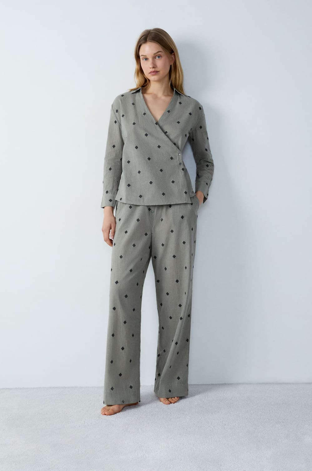 Embroidered striped cotton pyjama shirt;${refinementColor}