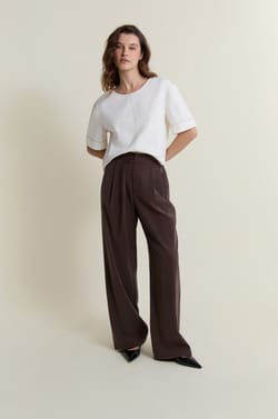 Pantalon large &agrave; pinces;${refinementColor}