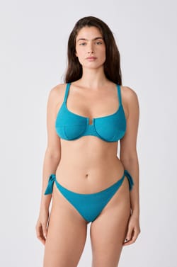 Bra de bikini con aros;${refinementColor}