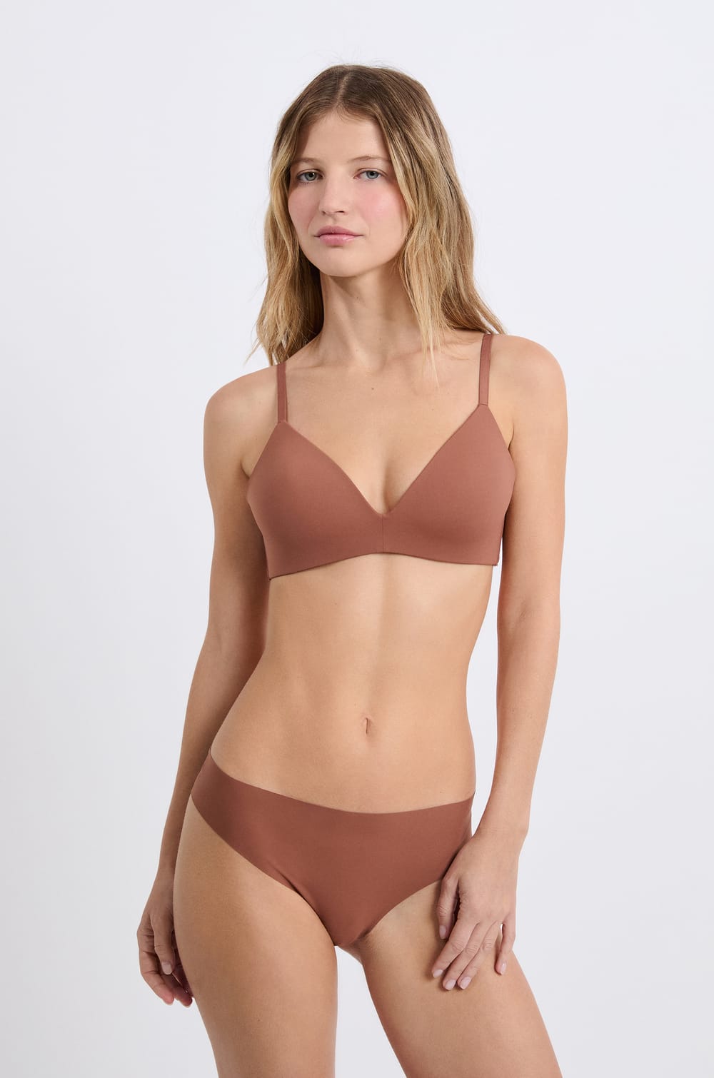 Wireless Lightly Lined Bra;${refinementColor}