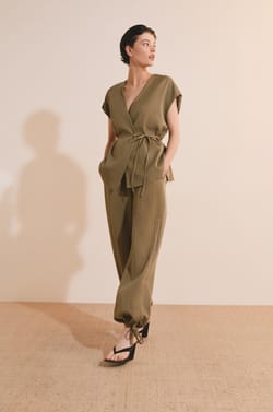 Baggy Trousers;${refinementColor}