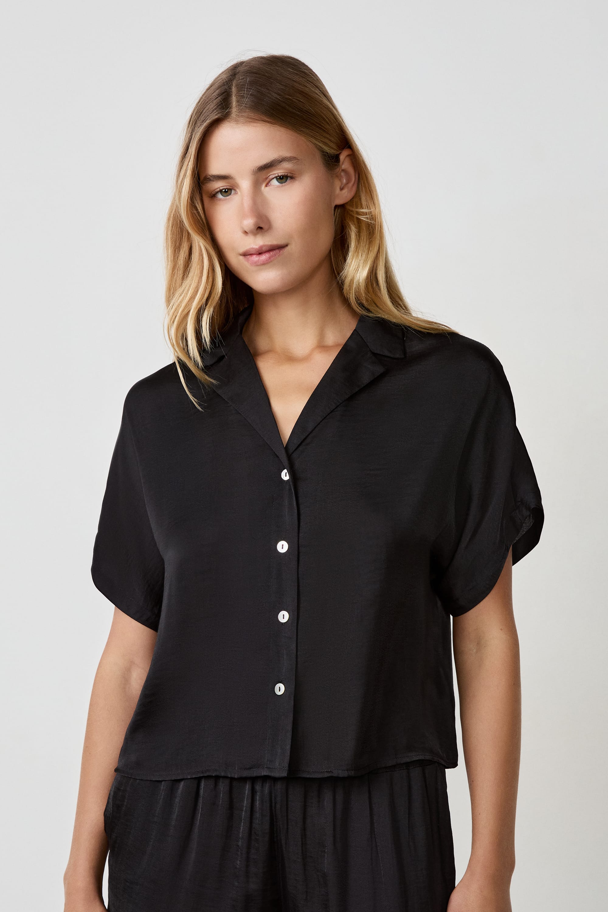 chemise manches courtes satinée