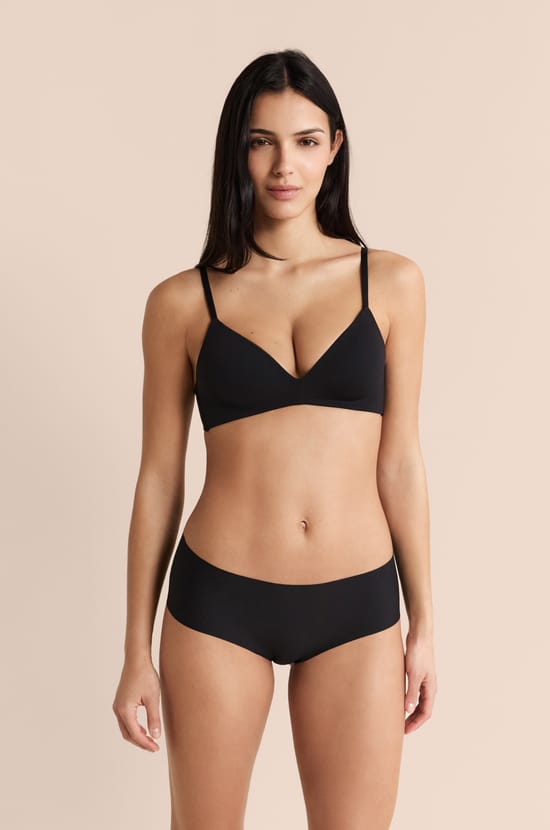 Wireless Lightly Lined Bra in Microfiber;${refinementColor}