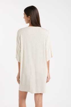 Camis&oacute;n de cuello redondo;${refinementColor}