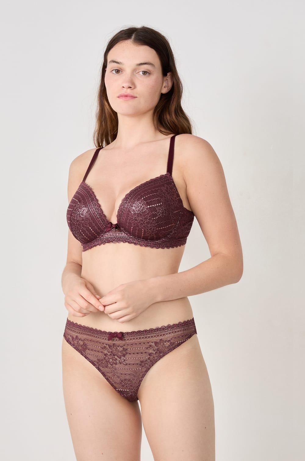 Bra No. 5 - The Plunge Push-Up Bra;${refinementColor}