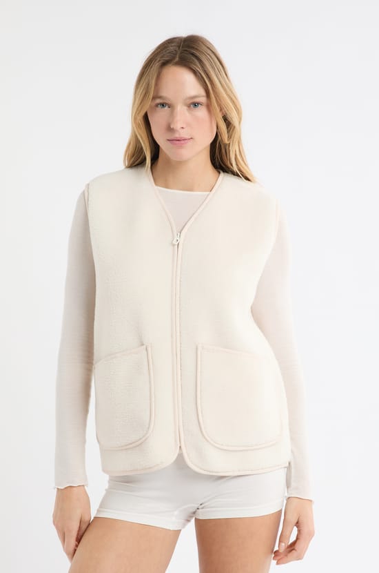 Sleeveless sherpa effect cardigan;${refinementColor}