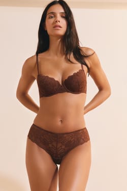 Shorty en dentelle;${refinementColor}