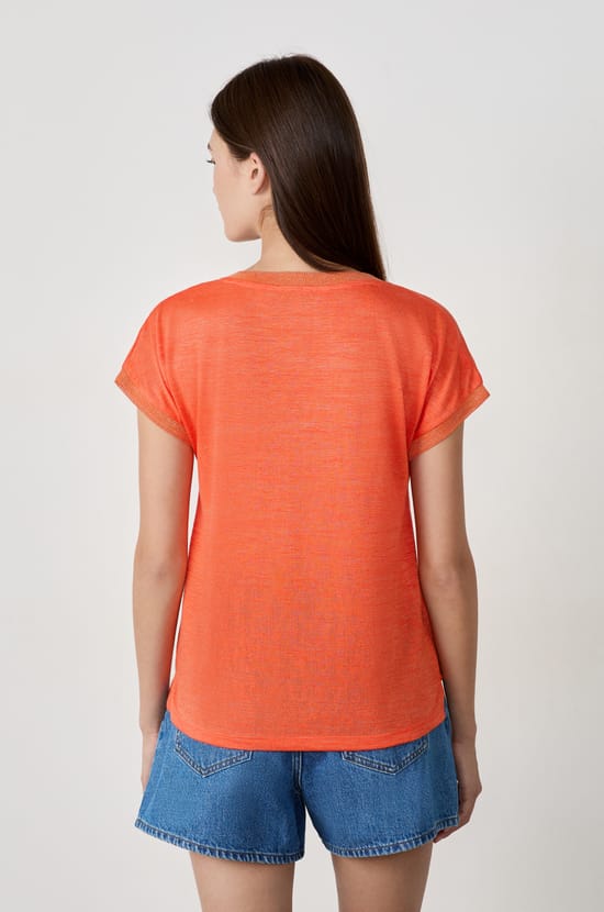 V-neck Short-Sleeved T-shirt;${refinementColor}