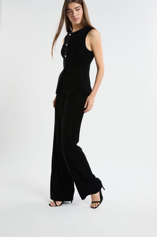 Pantalón corte ancho;${refinementColor}