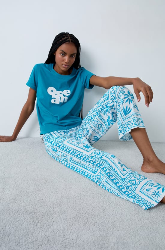Pantalon de pyjama à motifs;${refinementColor}