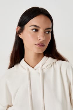 Sweatshirt à capuche effet velours;${refinementColor}
