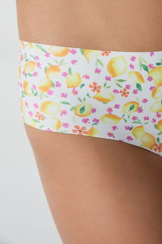 Seamless Microfiber Hipster with Print;${refinementColor}