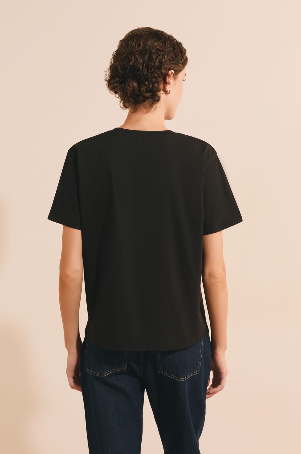 T-shirt manches courtes avec strass en forme de c&oelig;ur en coton;${refinementColor}