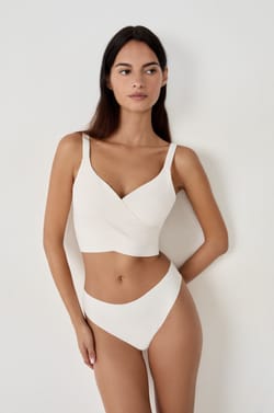 No Bra Effect Bralette;${refinementColor}