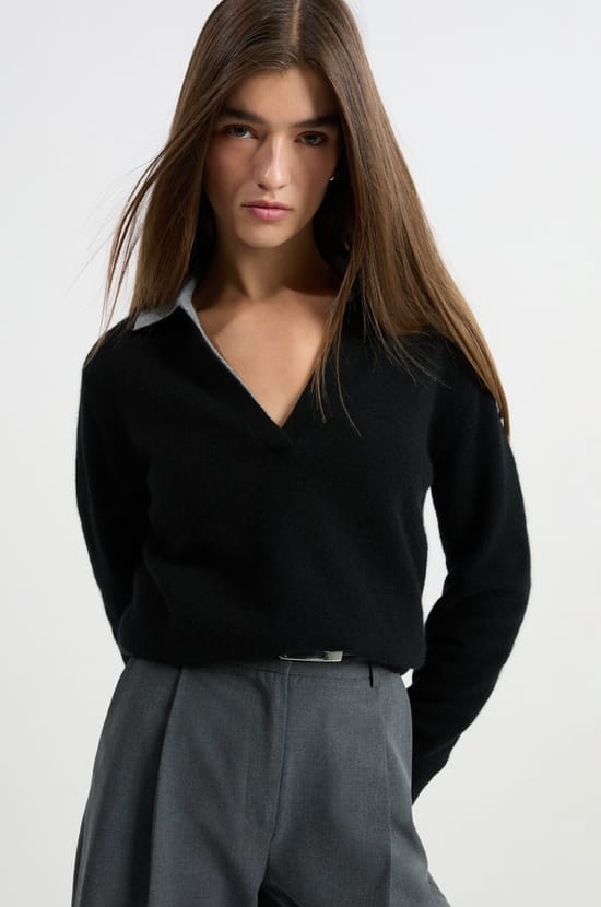 Cashmere polo neck sweater;${refinementColor}