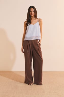 Caraco avec d&eacute;tails transparents;${refinementColor}