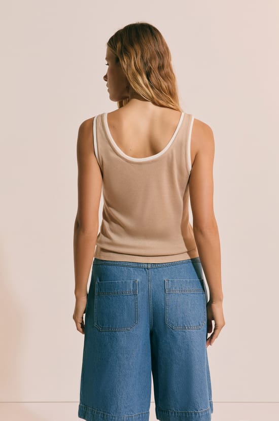 D&eacute;bardeur avec col multicolore;${refinementColor}