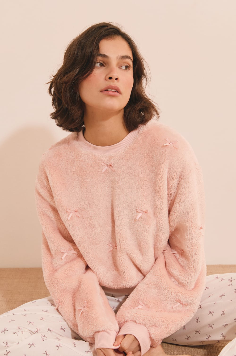 Sweatshirt avec noeuds;${refinementColor}