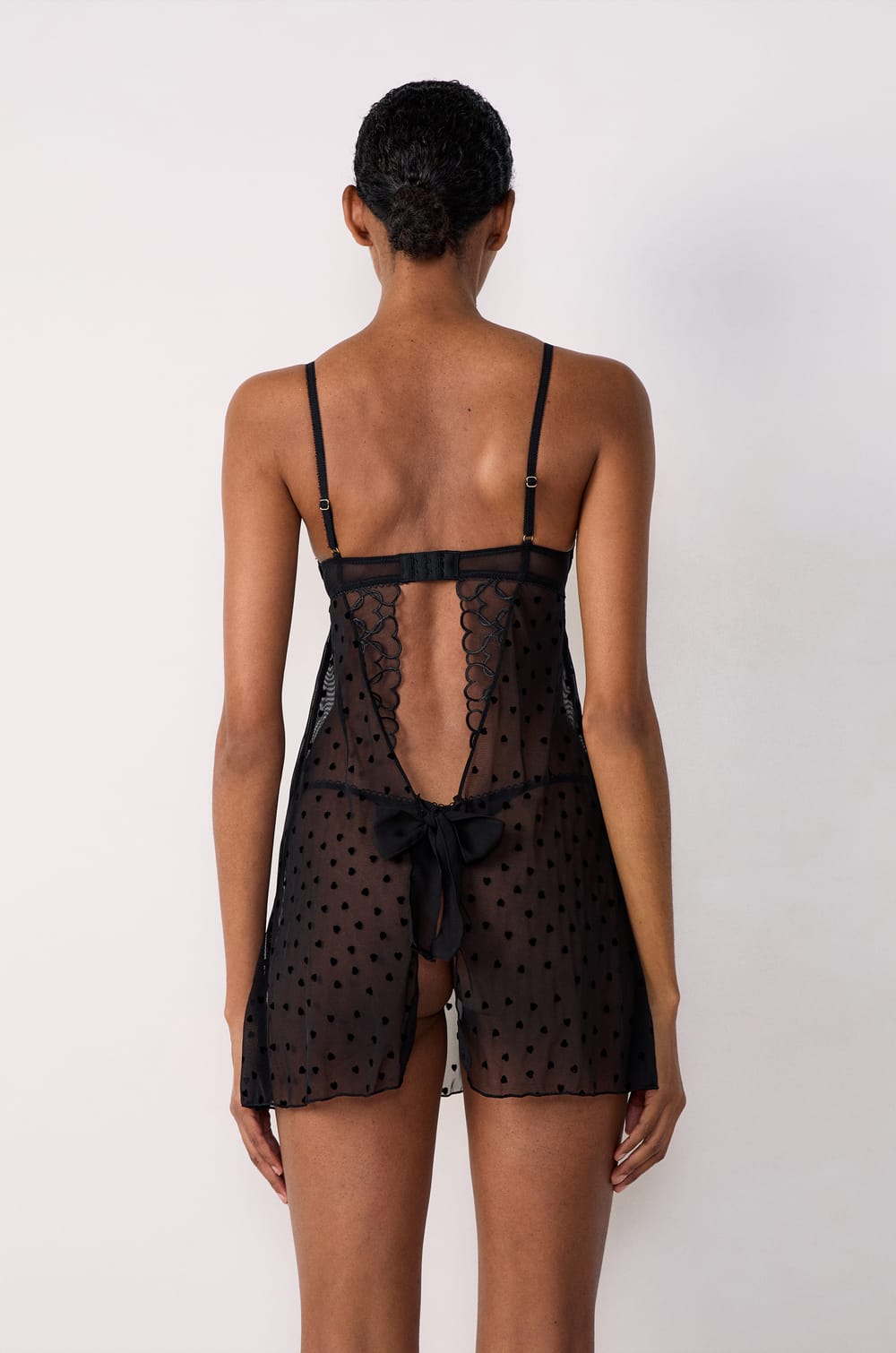 Short Transparent Nightdress With Heart Bow At The Back;${refinementColor}