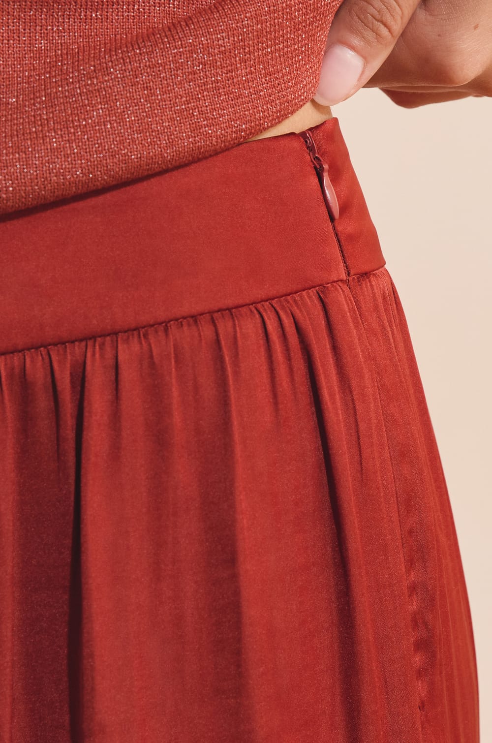 Pantal&oacute;n bombacho;${refinementColor}