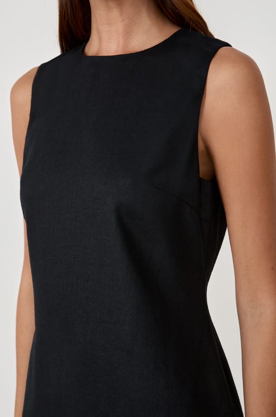 Robe courte droite;${refinementColor}