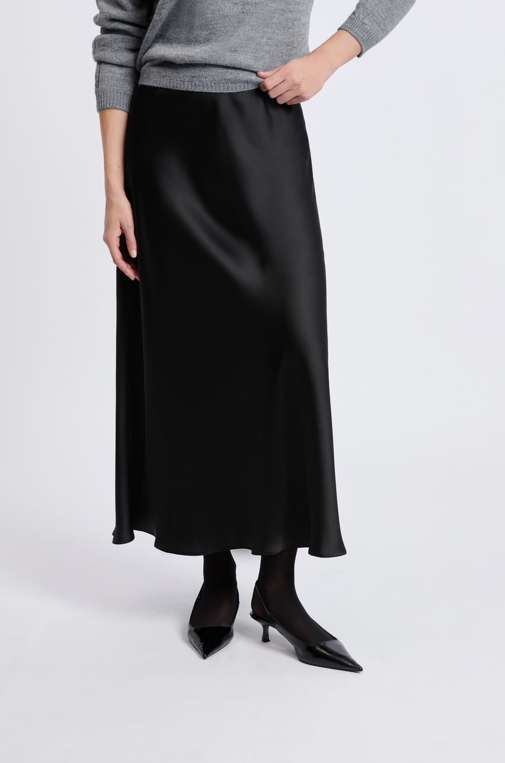 Jupe a pois;${refinementColor}