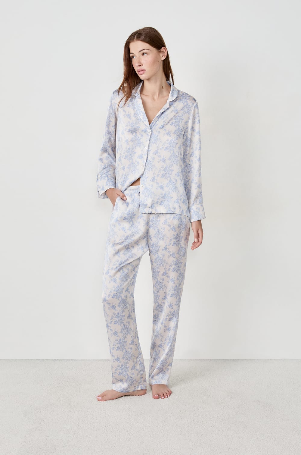 Pantalon de pyjama satiné;${refinementColor}
