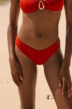 Braga de bikini brasile&ntilde;a de talle alto con efecto jacquard;${refinementColor}