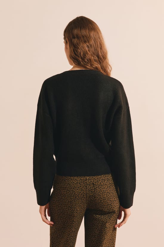 Cardigan col V;${refinementColor}
