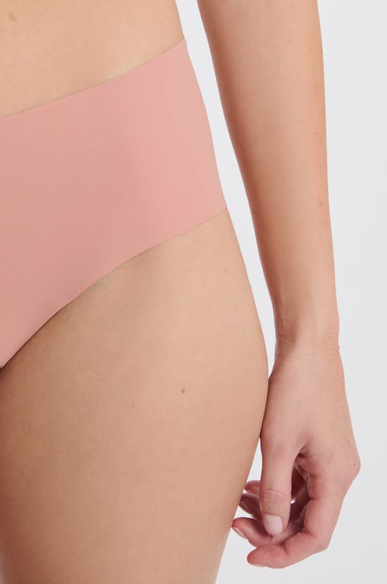 Shorty en microfibre;${refinementColor}