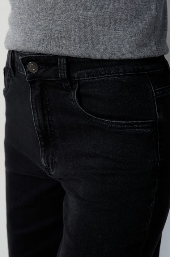 Wide-leg jeans;${refinementColor}