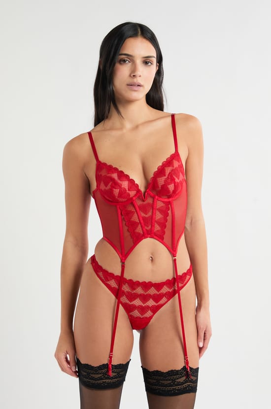 Gu&ecirc;pi&egrave;re &agrave; broderie c&oelig;urs;${refinementColor}