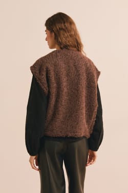 Gilet sans manche;${refinementColor}