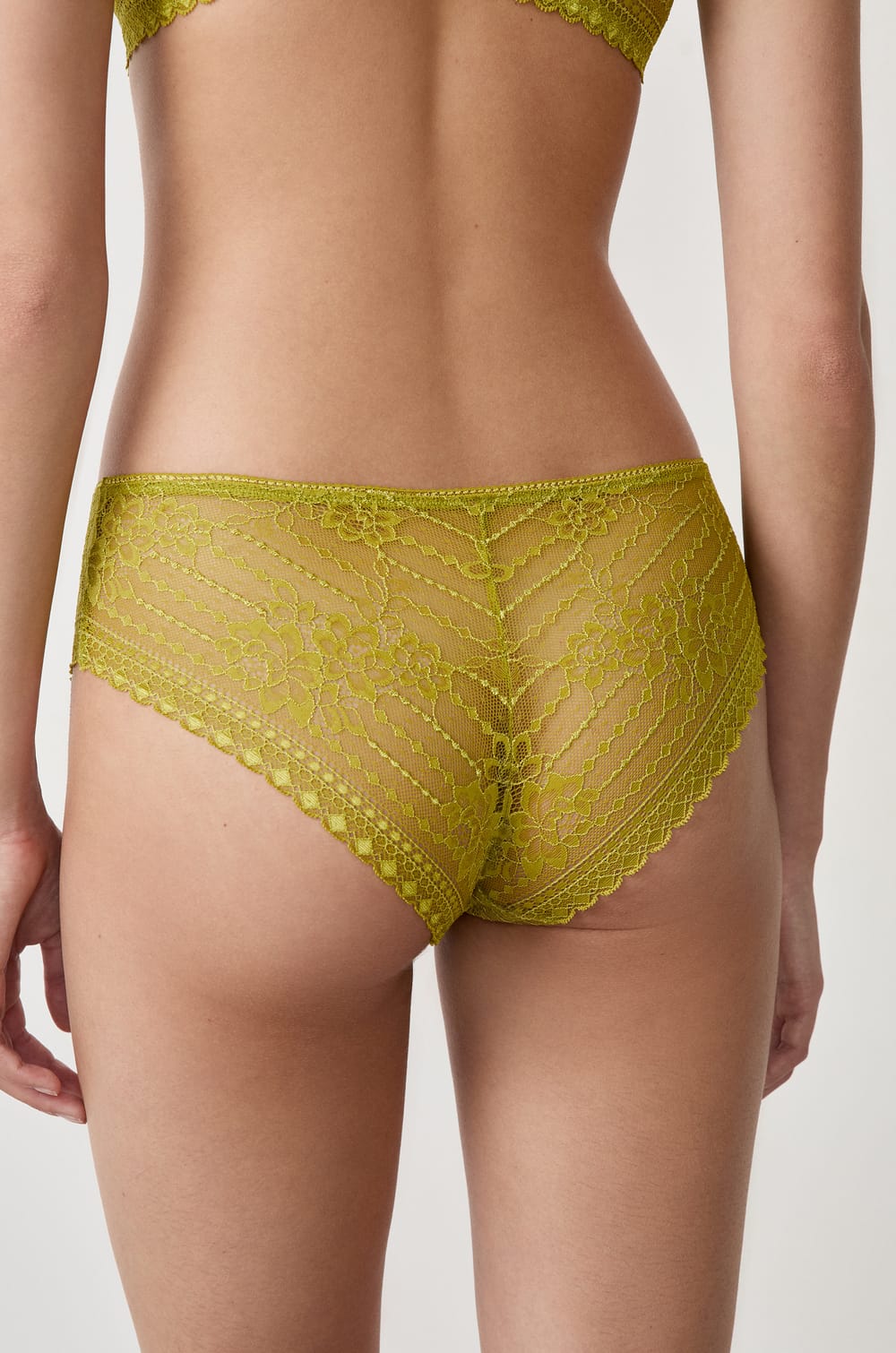 Shorty en dentelle;${refinementColor}