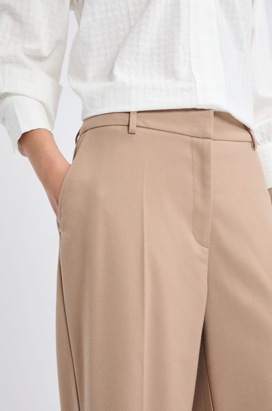 Wide Straight Trousers;${refinementColor}