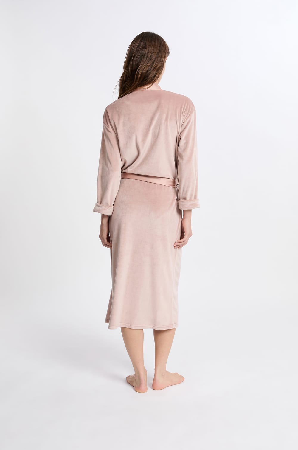 Velvet-Effect Robe;${refinementColor}